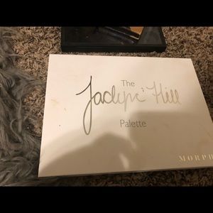 Jaclyn Hill palette